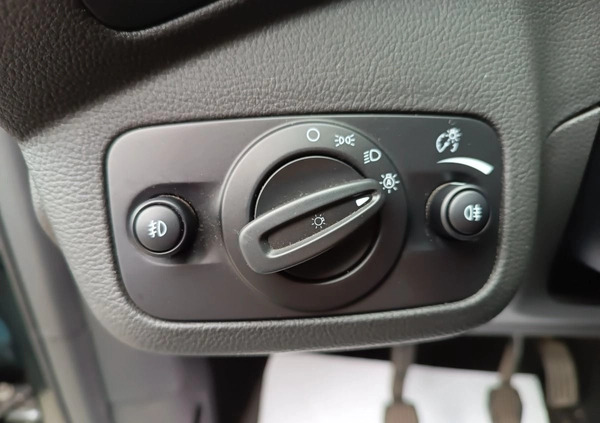 Ford Kuga cena 74900 przebieg: 84061, rok produkcji 2018 z Poznań małe 631